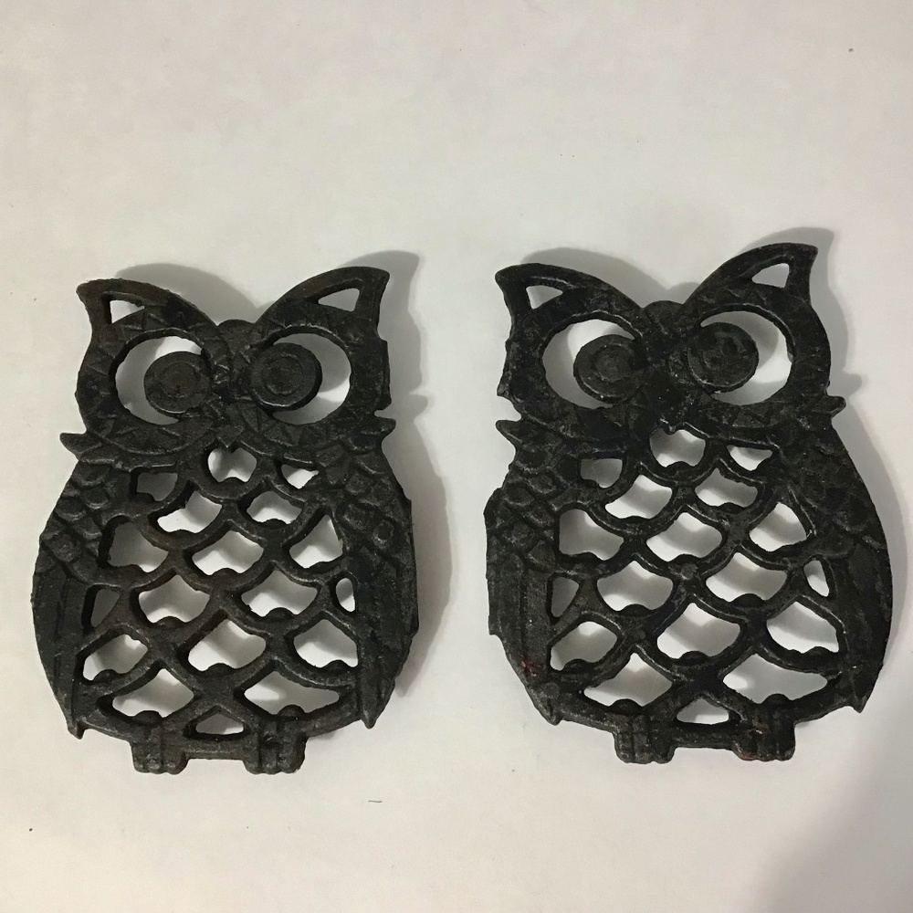 Set of 2 Small Cast Iron Metal VTG Kitchen Owl Trivet Made in Taiwan